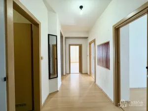 Pronájem bytu 3+1, Karlovy Vary, Foersterova, 103 m2