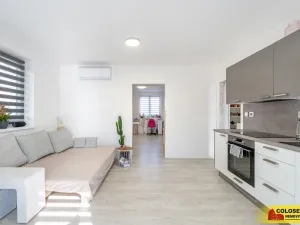 Prodej bytu 2+kk, Hrádek, 53 m2