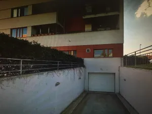 Pronájem garážového stání, Praha - Stodůlky, Nová kolonie, 13 m2
