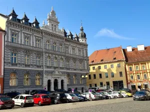 Pronájem bytu 1+kk, Cheb, náměstí Krále Jiřího z Poděbrad, 36 m2