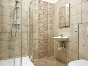 Pronájem bytu 1+kk, Cheb, náměstí Krále Jiřího z Poděbrad, 36 m2