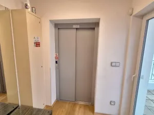 Prodej rodinného domu, Teplice, Laubeho náměstí, 425 m2