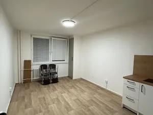 Pronájem bytu 1+kk, Přerov, Trávník, 23 m2
