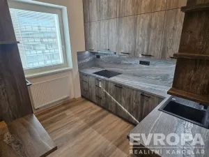 Pronájem bytu 3+1, Havlíčkův Brod, Na Výšině, 90 m2