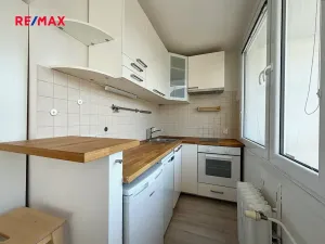 Pronájem bytu 1+kk, Praha - Krč, Hurbanova, 27 m2
