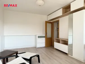 Pronájem bytu 1+kk, Praha - Krč, Hurbanova, 27 m2