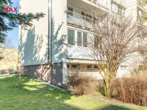 Prodej bytu 3+1, Jesenice, V Lázních, 72 m2