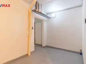 Prodej bytu 3+1, Jesenice, V Lázních, 72 m2