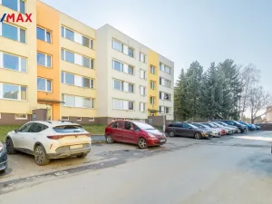Prodej bytu 3+1, Jesenice, V Lázních, 72 m2