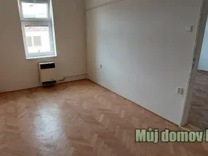 Pronájem bytu 2+kk, Praha - Košíře, Pod Kavalírkou, 48 m2