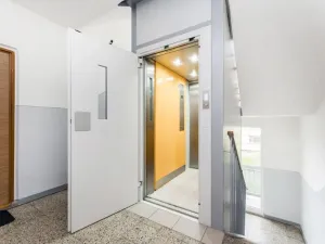 Pronájem bytu 1+1, Hradec Králové - Moravské Předměstí, Vysocká, 35 m2