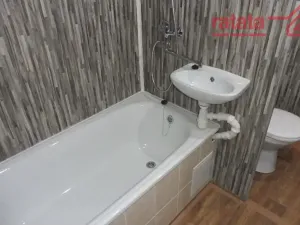 Pronájem bytu 2+1, Chomutov, 17. listopadu, 58 m2