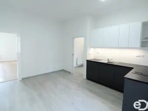 Pronájem bytu 2+kk, Kolín - Kolín II, Riegrovo náměstí, 58 m2