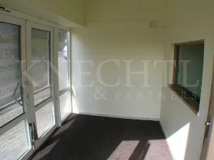 Prodej obchodního prostoru, Cheb - Háje, 70 m2