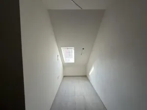 Pronájem bytu 2+1, Praha - Žižkov, Na Jarově, 50 m2