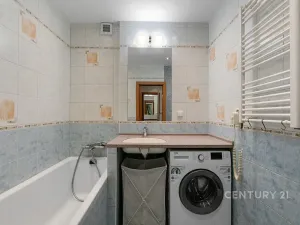 Prodej bytu 3+1, Praha - Hlubočepy, Renoirova, 74 m2