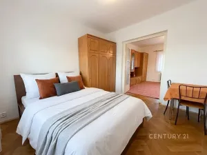 Pronájem bytu 2+1, Praha - Záběhlice, Roztylské sady, 56 m2