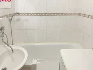 Pronájem bytu 2+1, Rakovník, nábř. T. G. Masaryka, 50 m2