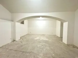 Pronájem kanceláře, Praha - Strašnice, Saratovská, 110 m2