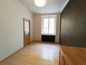 Prodej bytu 1+1, Praha - Žižkov, Žerotínova, 34 m2
