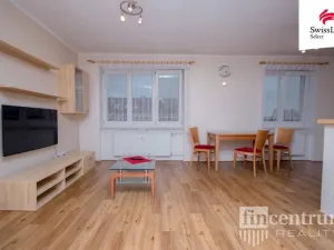 Pronájem bytu 2+kk, Pardubice, náměstí Dukelských hrdinů, 59 m2