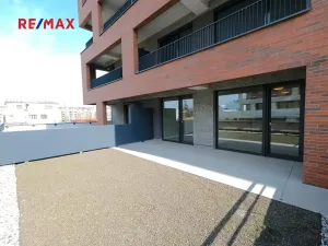 Pronájem bytu 2+kk, Praha - Hloubětín, Poděbradská, 59 m2