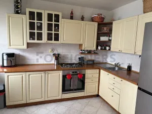 Pronájem bytu 3+1, Pardubice, Bělehradská, 80 m2