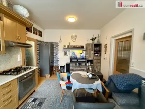 Prodej bytu 2+kk, Karlovy Vary - Dvory, Chebská, 46 m2