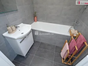 Prodej bytu 3+1, Liberec - Liberec VI-Rochlice, Na Jezírku, 70 m2