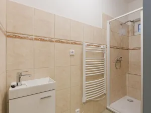 Pronájem skladu, Valašské Meziříčí - Bynina, 767 m2