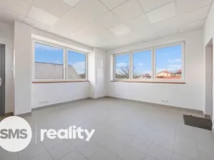 Pronájem skladu, Valašské Meziříčí - Bynina, 767 m2