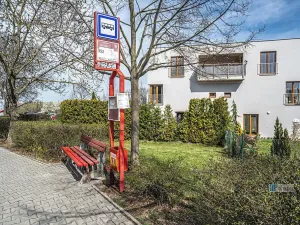 Prodej bytu 2+kk, Zbuzany, Lomená, 61 m2