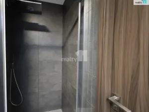 Pronájem bytu 3+kk, Praha - Hostivař, Hornoměcholupská, 68 m2