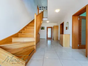 Prodej rodinného domu, Hostivice, Liliová, 392 m2