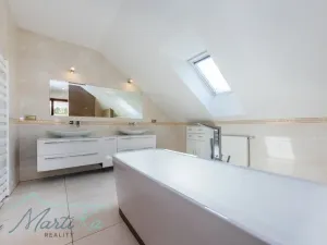 Prodej rodinného domu, Hostivice, Liliová, 392 m2