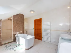 Prodej rodinného domu, Hostivice, Liliová, 392 m2