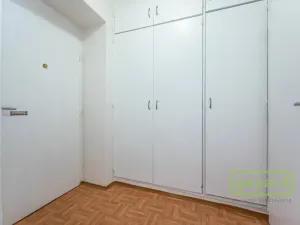 Pronájem bytu 1+1, Praha, Svojšovická, 28 m2