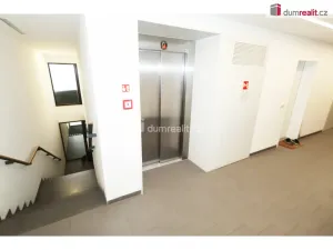 Pronájem bytu 3+kk, Praha - Modřany, Štolcova, 72 m2