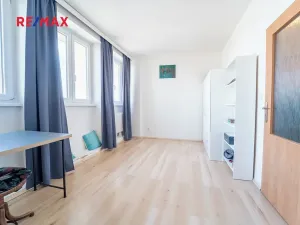 Prodej bytu 1+kk, Praha - Strašnice, Černokostelecká, 26 m2