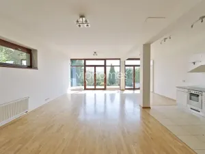 Pronájem rodinného domu, Praha - Nebušice, Nebušická, 360 m2