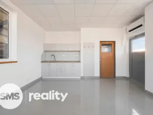 Prodej skladu, Valašské Meziříčí - Bynina, 767 m2