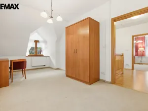 Prodej rodinného domu, Karlovy Vary, Slovenská, 137 m2