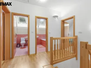 Prodej rodinného domu, Karlovy Vary, Slovenská, 137 m2