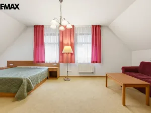 Prodej rodinného domu, Karlovy Vary, Slovenská, 137 m2