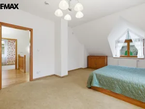 Prodej rodinného domu, Karlovy Vary, Slovenská, 137 m2