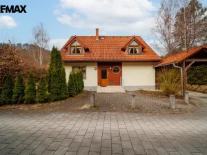 Prodej rodinného domu, Karlovy Vary, Slovenská, 137 m2