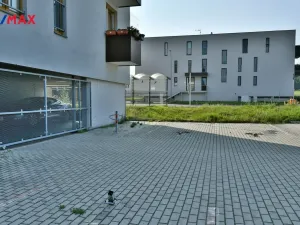 Pronájem bytu 1+kk, Hradec Králové - Třebeš, Svatojánská, 30 m2