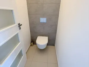 Pronájem rodinného domu, Horoměřice, Karla IV., 94 m2