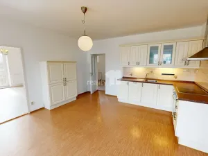 Prodej rodinného domu, Křelovice, 178 m2