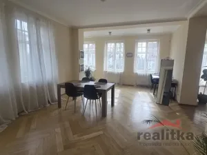 Pronájem bytu 3+1, Opava - Předměstí, Gudrichova, 139 m2